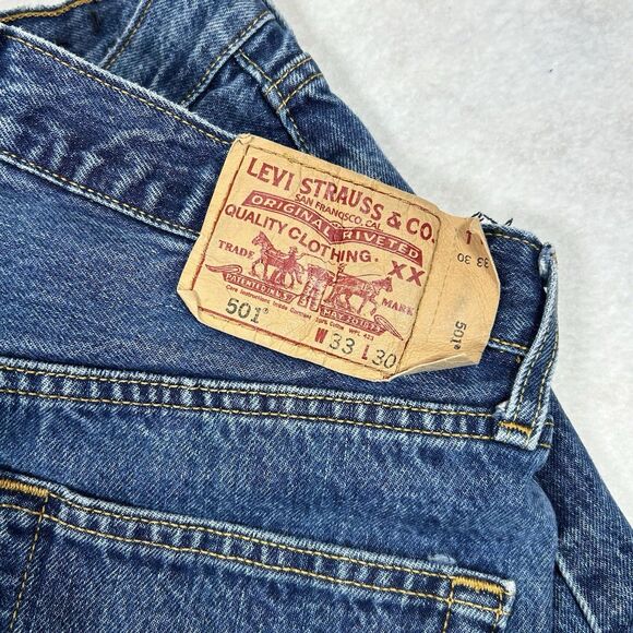 Levis 501 Jeans Mens 33x30 Blue Straight Button Fly American Dark Wash Denim - Picture 11 of 16